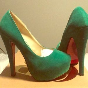 Platform green suede heels